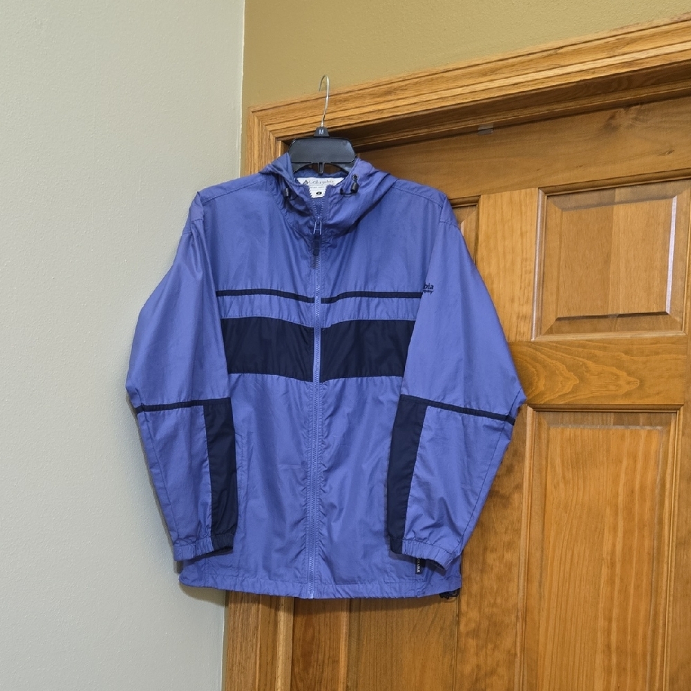 Columbia Ladie's Blue and Navy Windbreaker